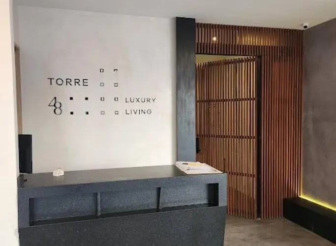 Stylish 2br Near The 5th Avenue & The *